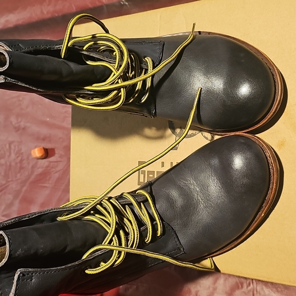 Gee Wawa Jacee Lace Up leather Boots Navy..size 7..excellent condition - Picture 5 of 7